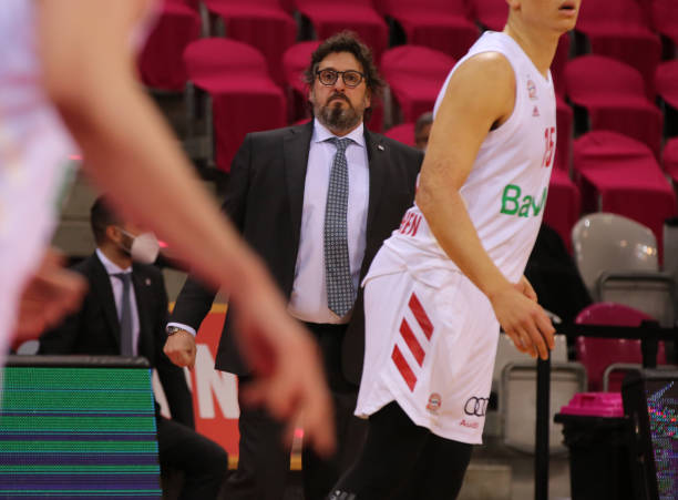 的多拍对攻 的多拍对攻